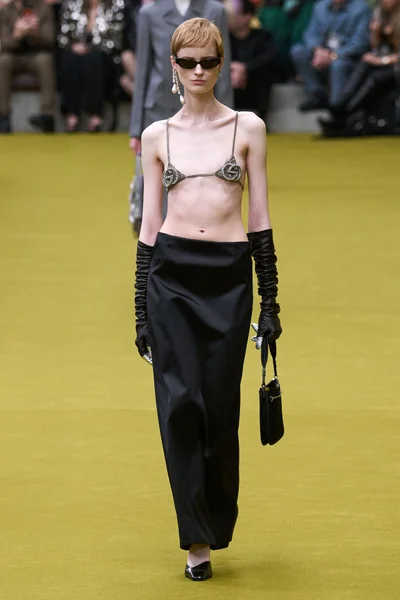 Look 1